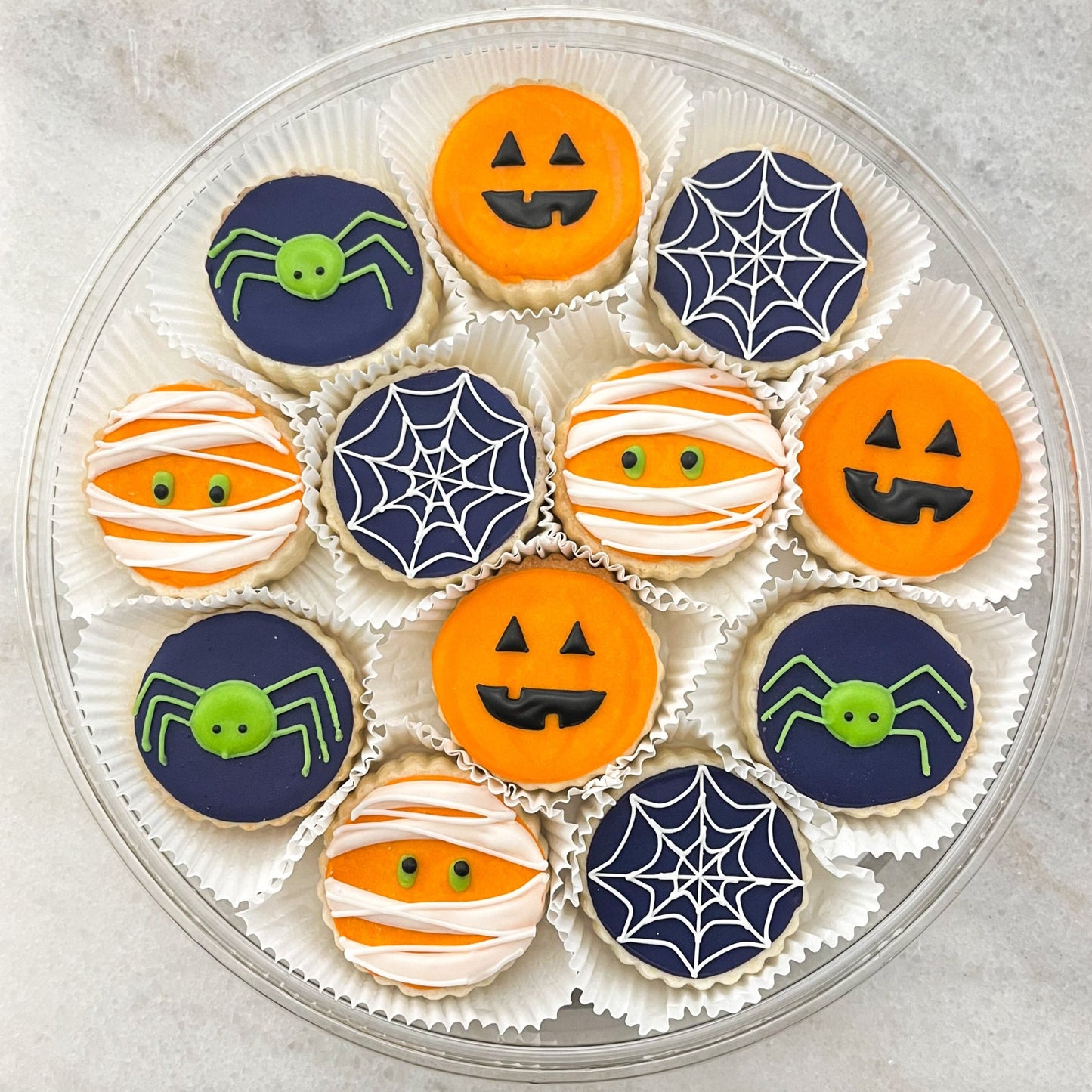 Le Gourmet Baking in Dallas Texas - Halloween Gift Tin