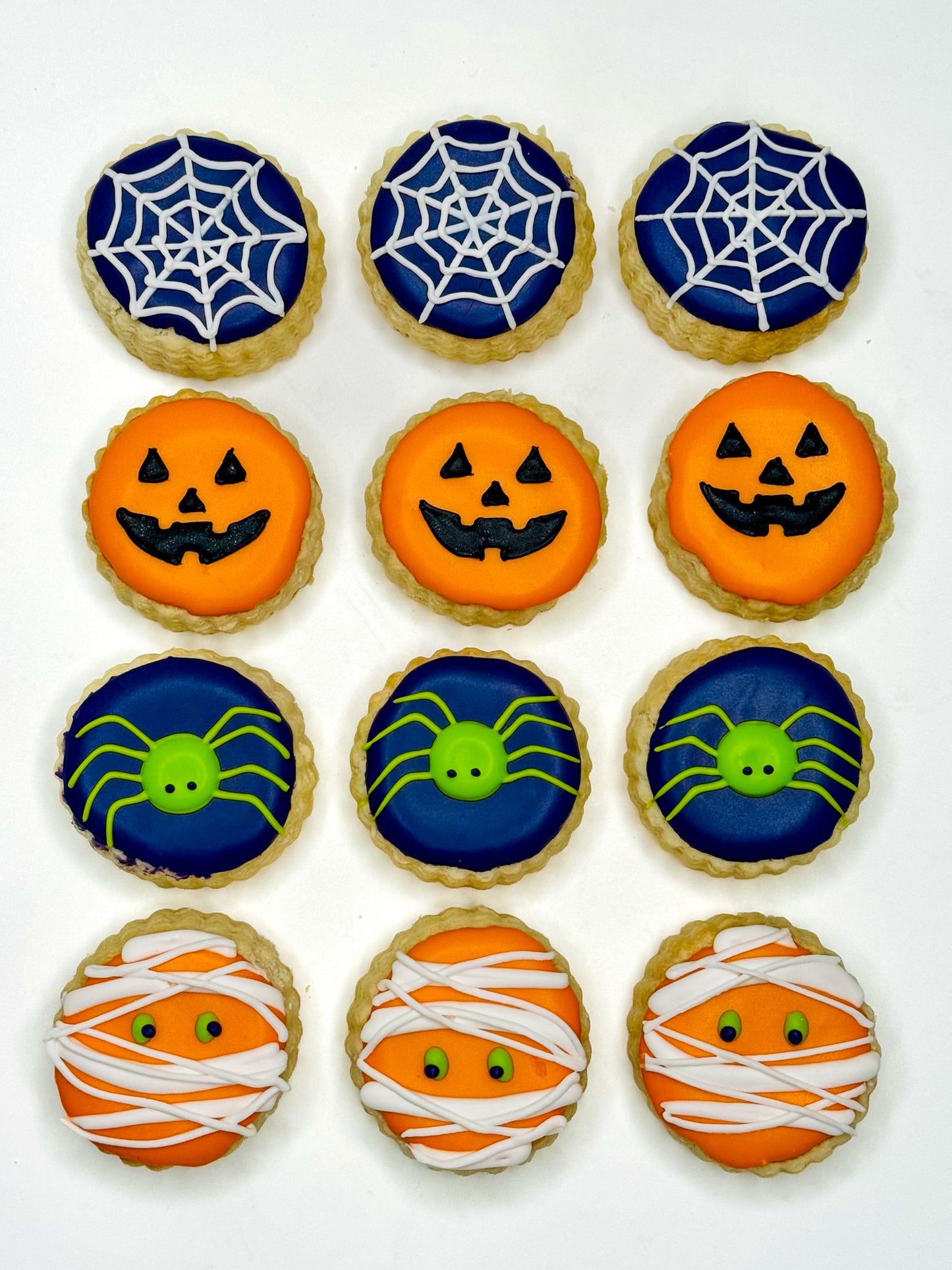 "Halloween" Shortbread Gift Tins