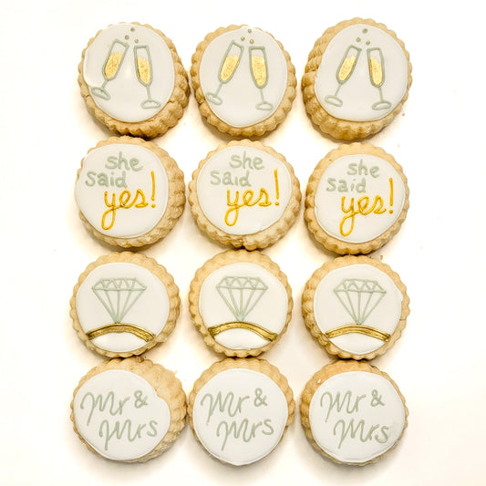 12-piece "She Said Yes!" Mr & Mrs Shortbread Gift Box