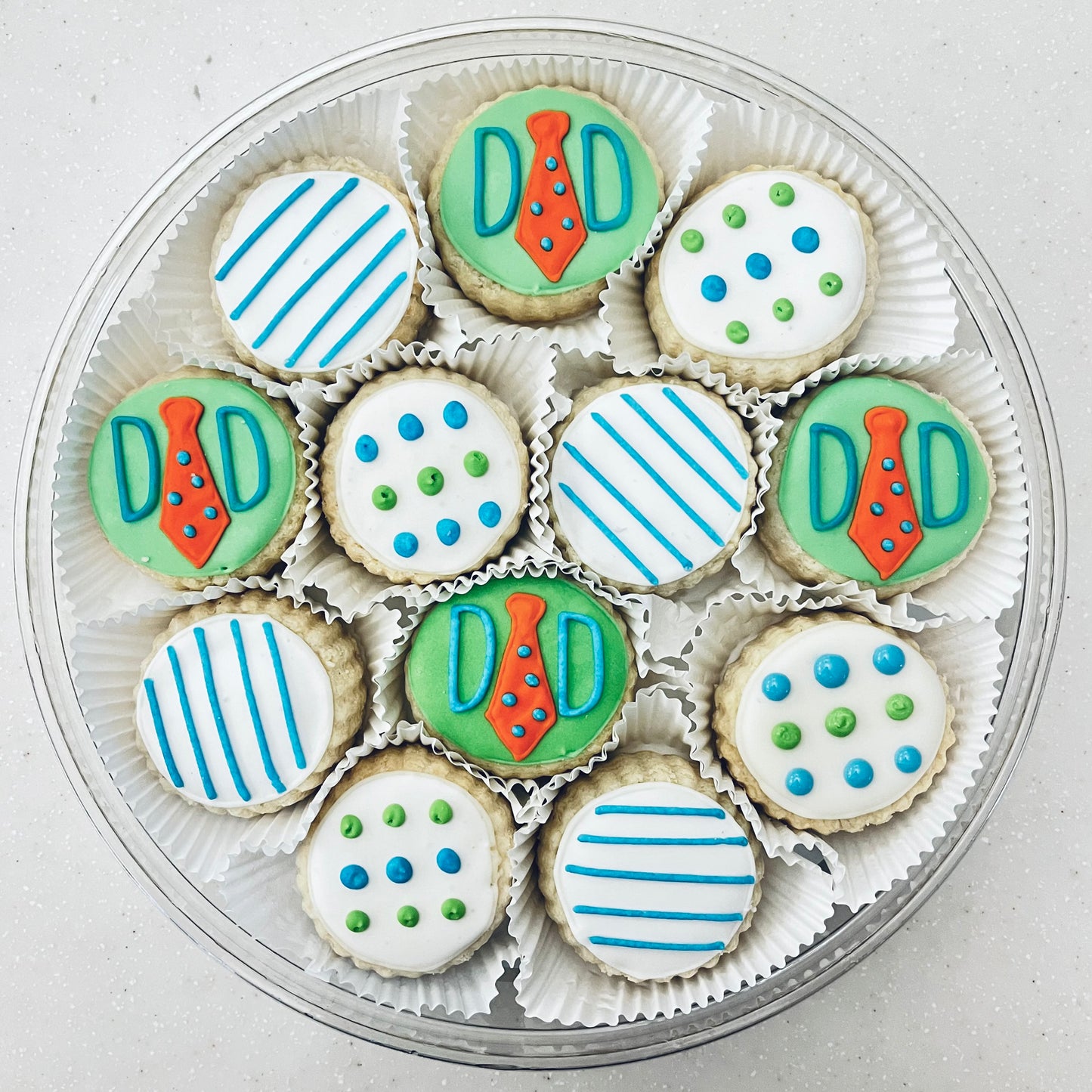 "Dad's Day" Shortbread Cookies Gift Tin (6 or 12 piece)