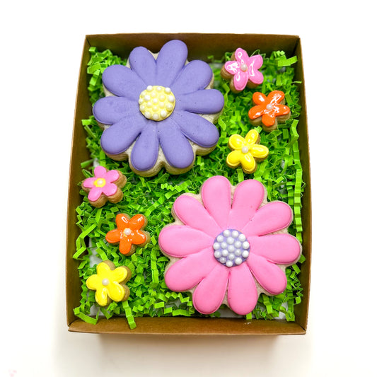 Le Gourmet Baking - Dallas, Texas - Spring Blooms Shortbread Gift Box