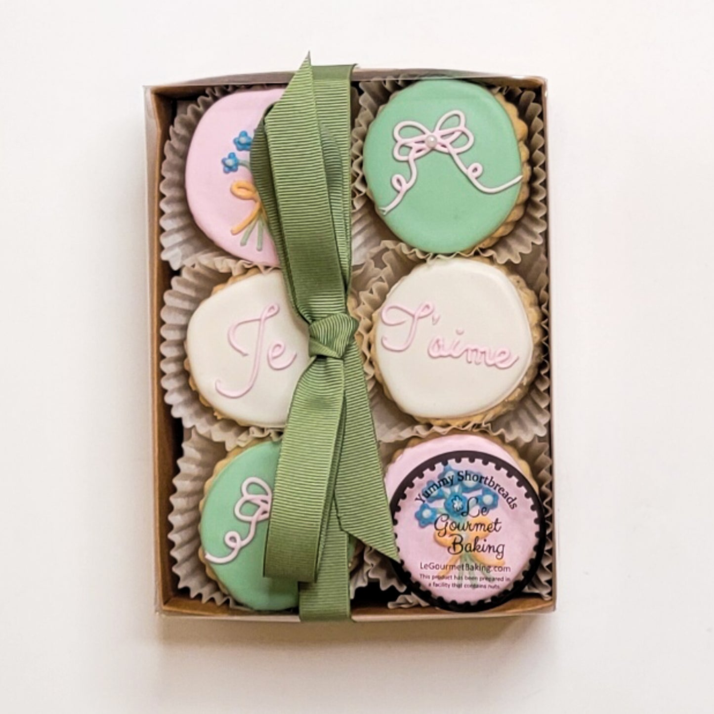 NEW!  Je t'aime 6-piece Gift Box